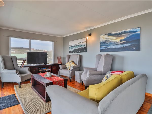 4 Bedroom Property for Sale in Stilbaai Wes Western Cape
